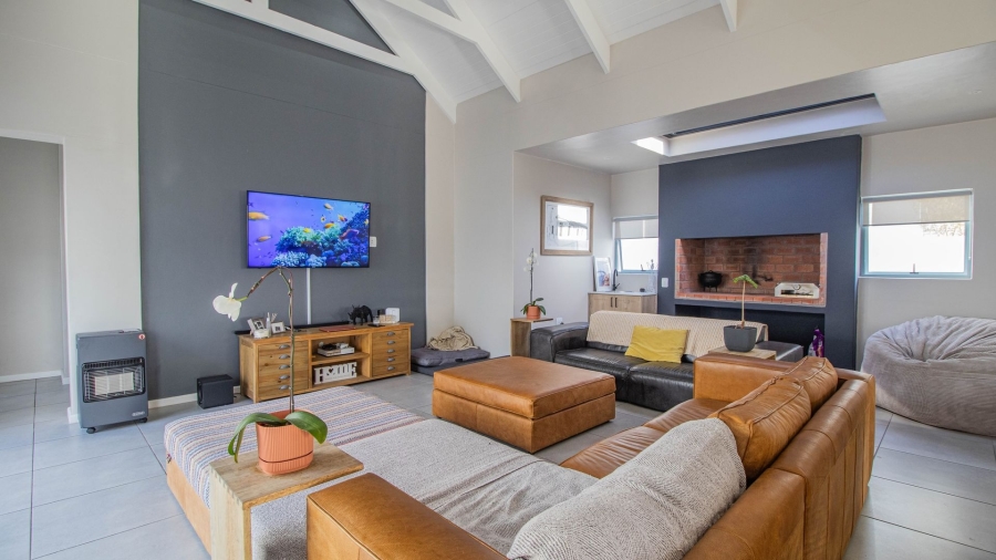 To Let 3 Bedroom Property for Rent in Blue Lagoon Western Cape